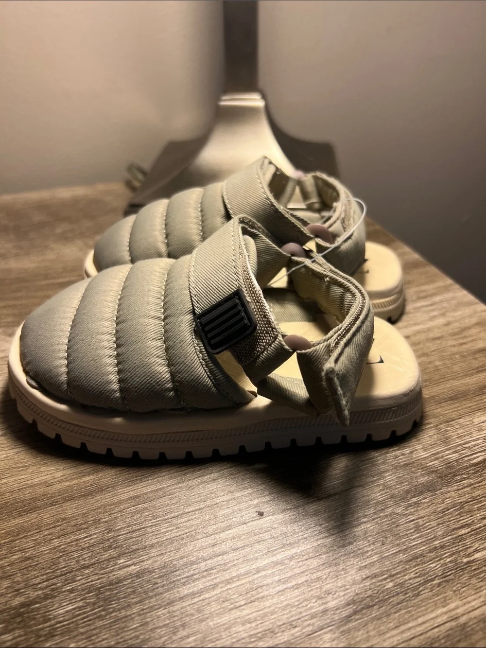 ZARA Kids Quilted Padded Slippers in Light Beige stock (14)